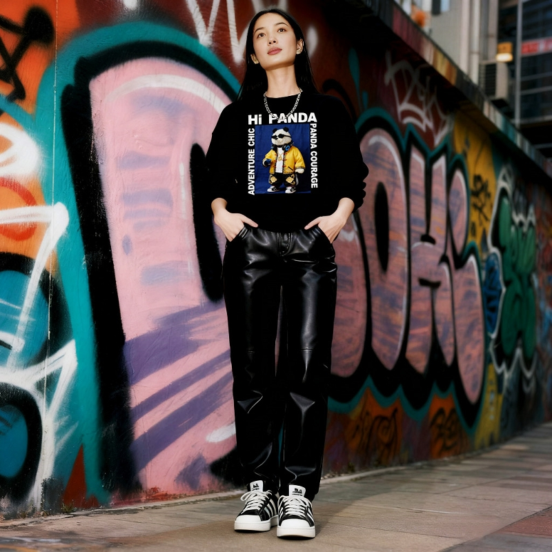 Ladies Black round Neck Hoodie – Streetwear Brand Of The Year Bewertung und Preis